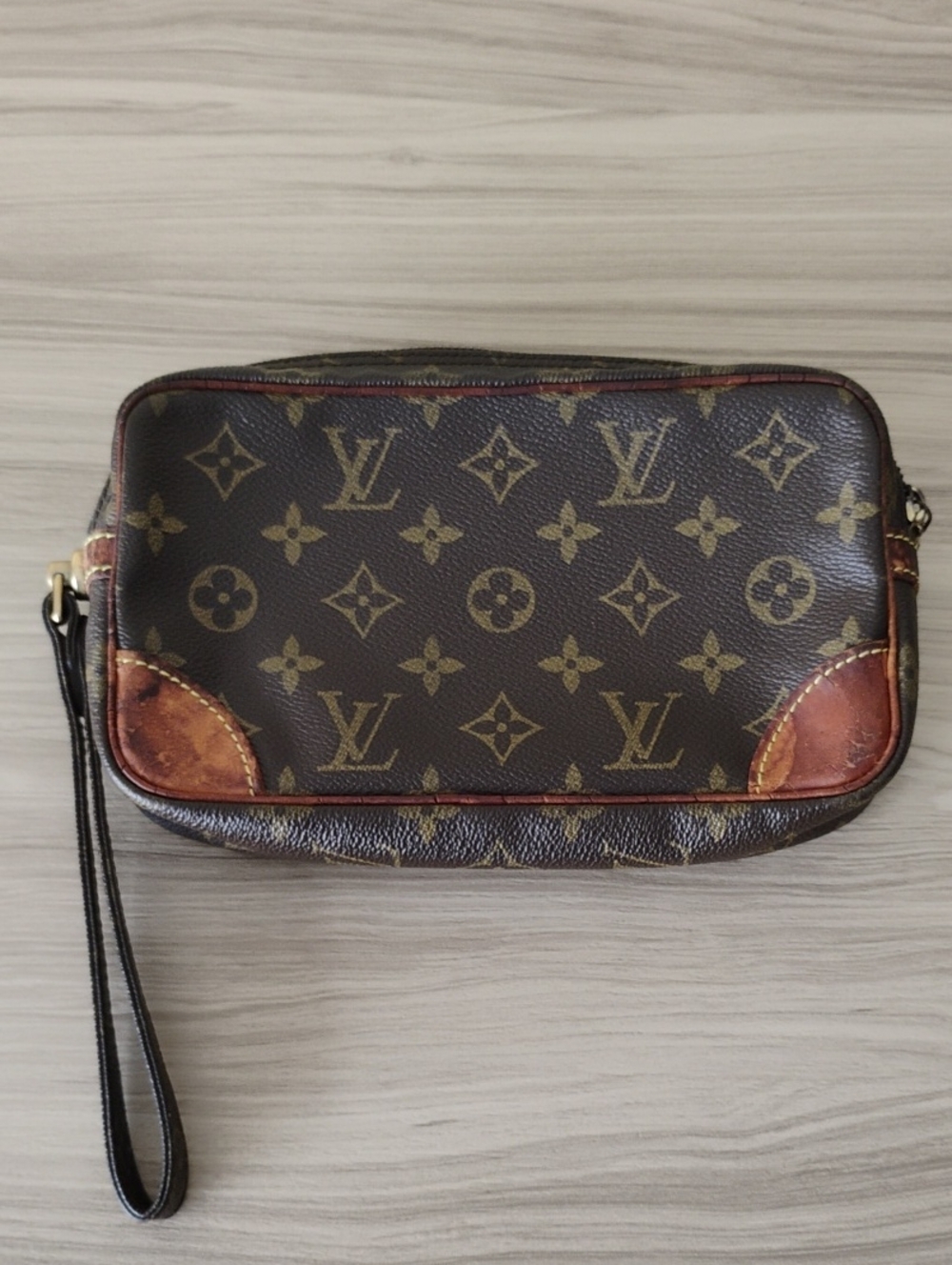 AuthenticLouis Vuitton Monogram Canvas Wristlet Clutch in Brown with Tan Accents - Picture 1 of 14
